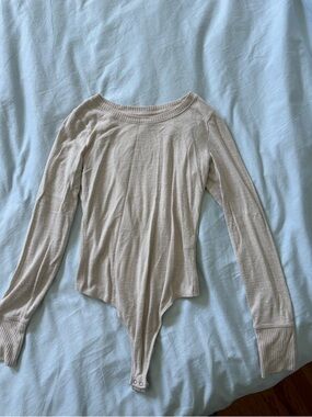 Abercrombie & Fitch Cream Ribbed Long Sleeve Bodysuit | Size Small